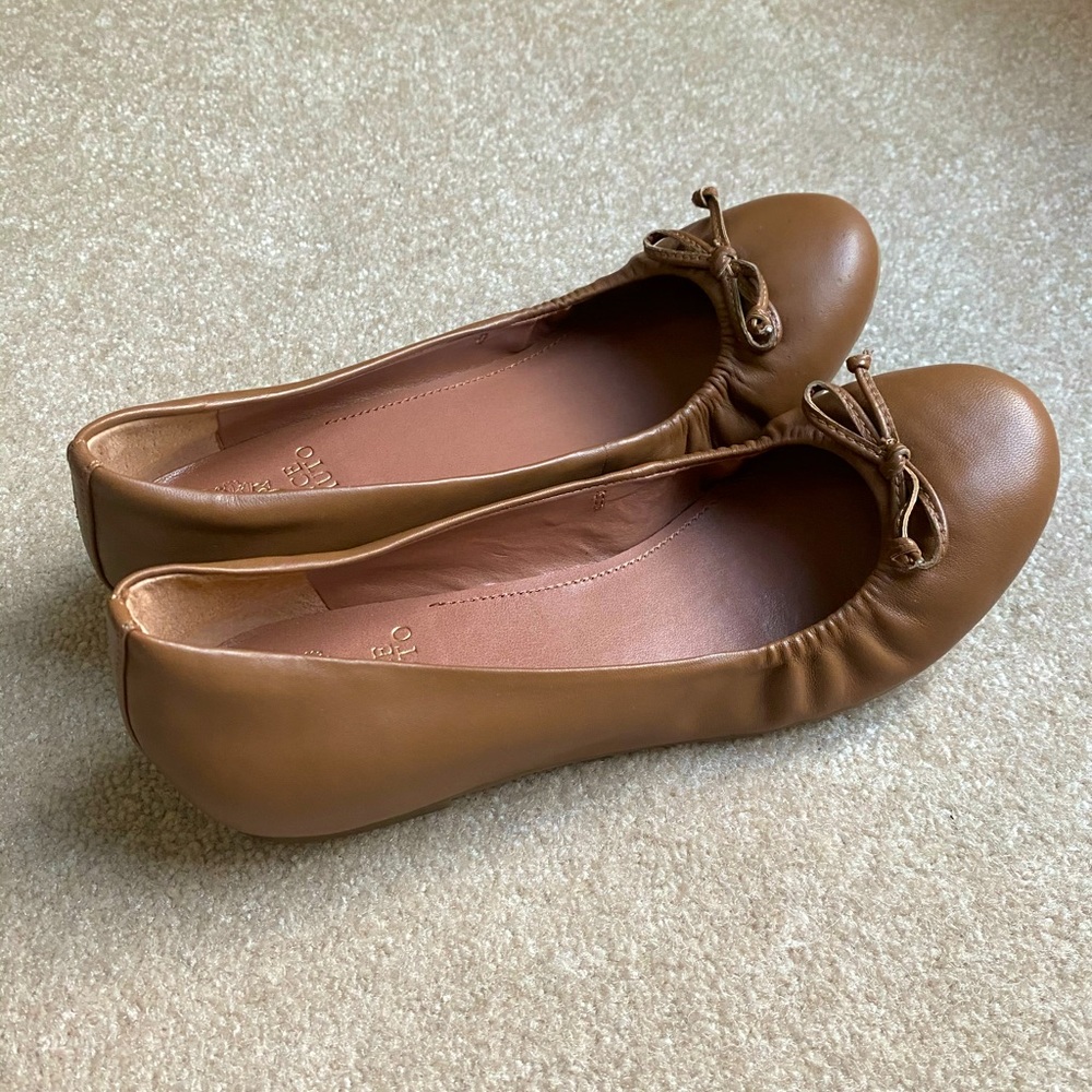Vince Camuto Flats